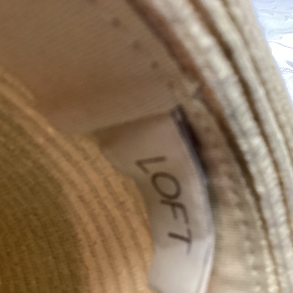 LOFT HAT MUST SEE WITH black FLOWER USE OR DETACH. CLASSIC 🖤💐💐💐💐💐 - Picture 7 of 7